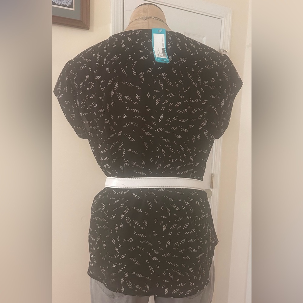 •SALE•(2)Monday Fun/Size M Brand New Dress Tops- NWT. - Picture 9 of 11